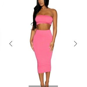 Naked Wardrobe NW Tube Top & Skirt Set Raspberry pink